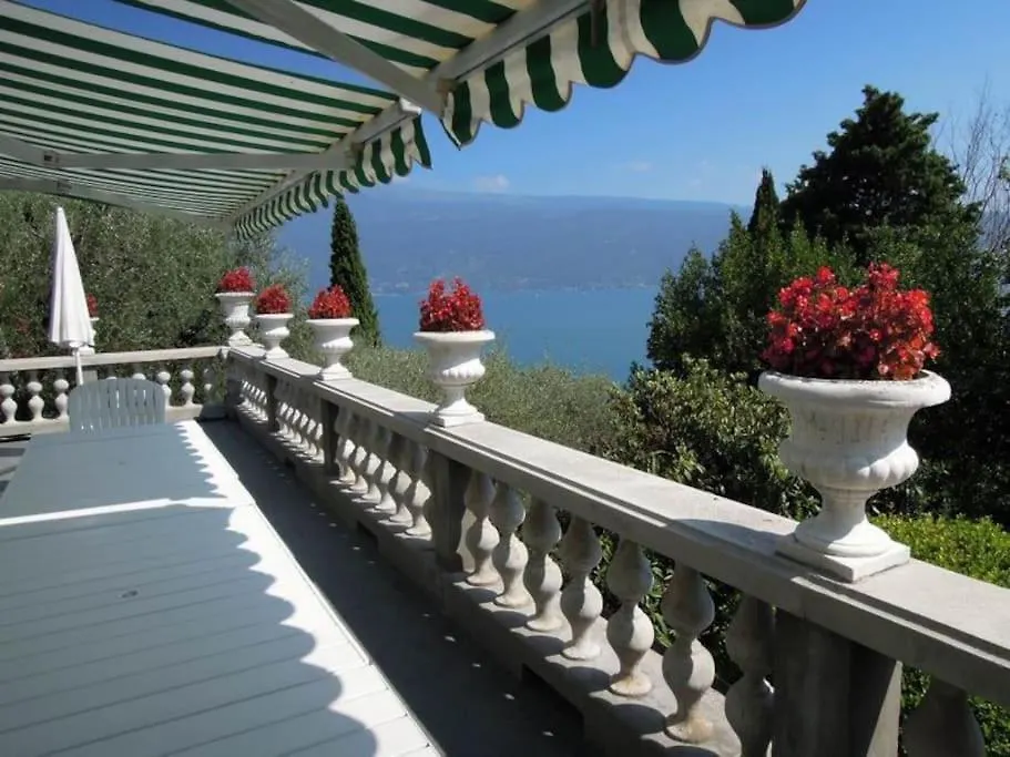 Villa Pinetina Gargnano 0*,