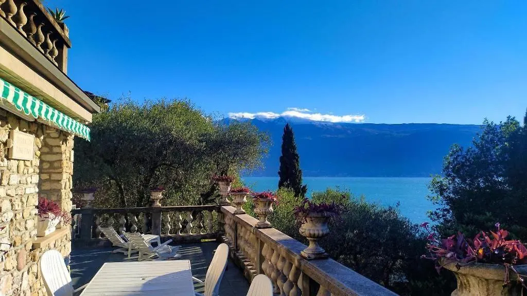 Villa Pinetina Gargnano Italien
